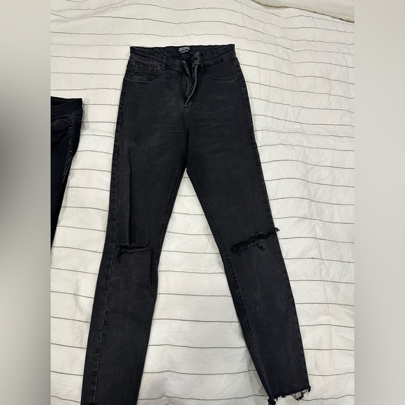 Jeans - Picture 1 of 3